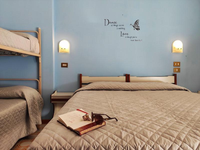 Hotel Palazzi Gabicce Mare Ngoại thất bức ảnh